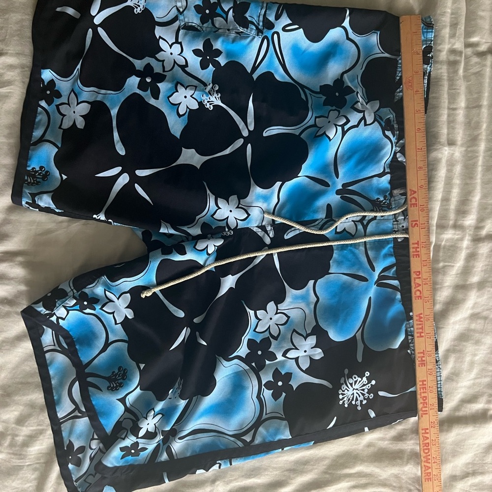 ZeroXposur Blue and Black Swimwear